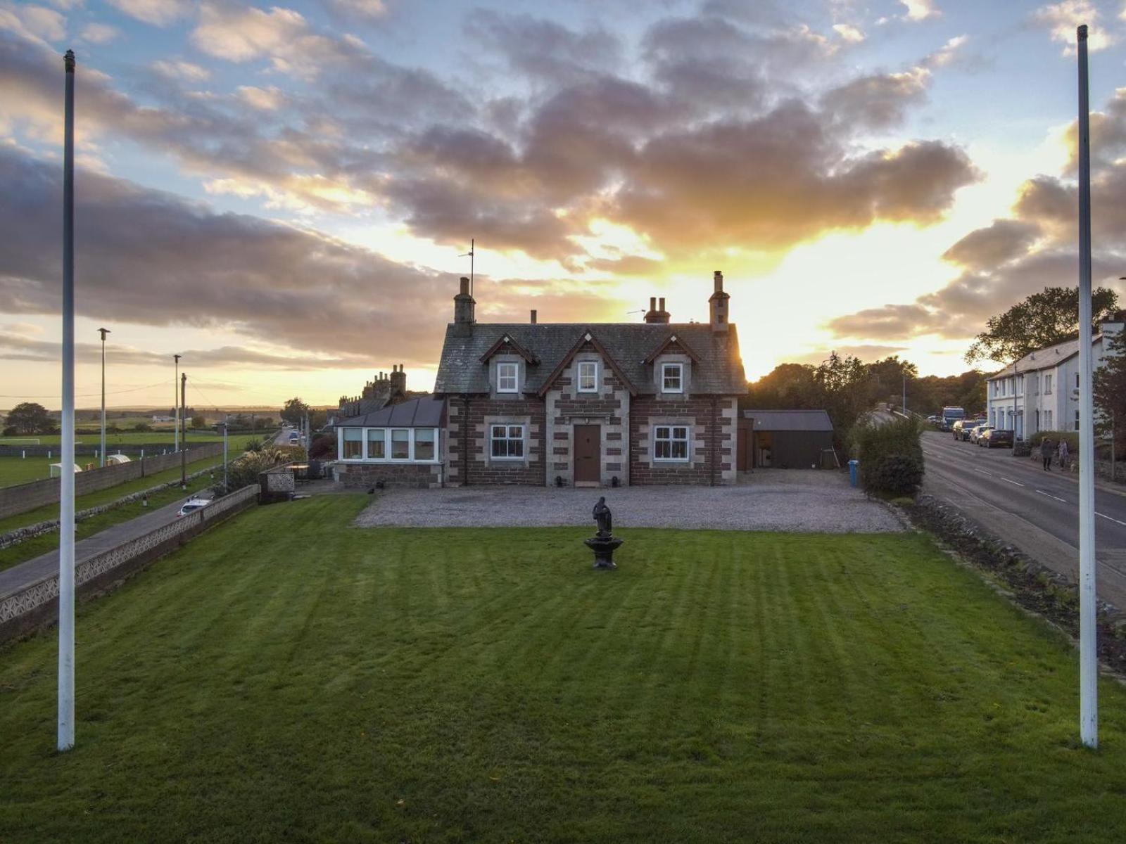 Glenshee Guest House กอลส์พี ภายนอก รูปภาพ